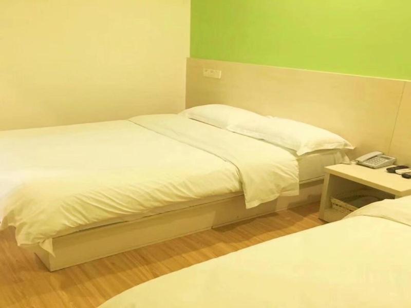 Shells Hanzhong City High Railway Station Renmin Road Hotel Extérieur photo