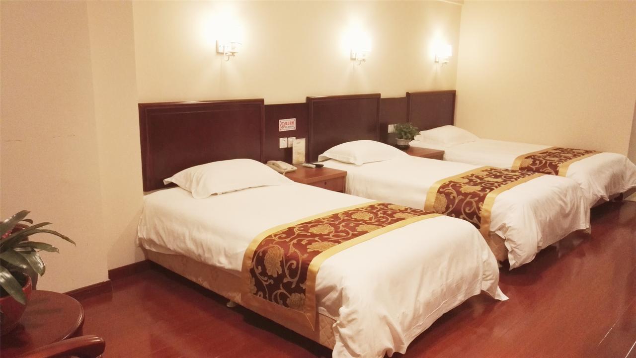 Shells Hanzhong City High Railway Station Renmin Road Hotel Extérieur photo